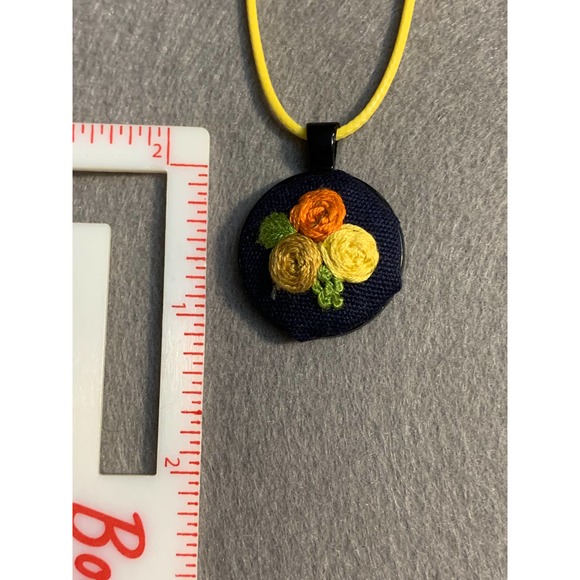 Handmade Embroidery Necklace Pendant with Roses - Picture 6 of 7